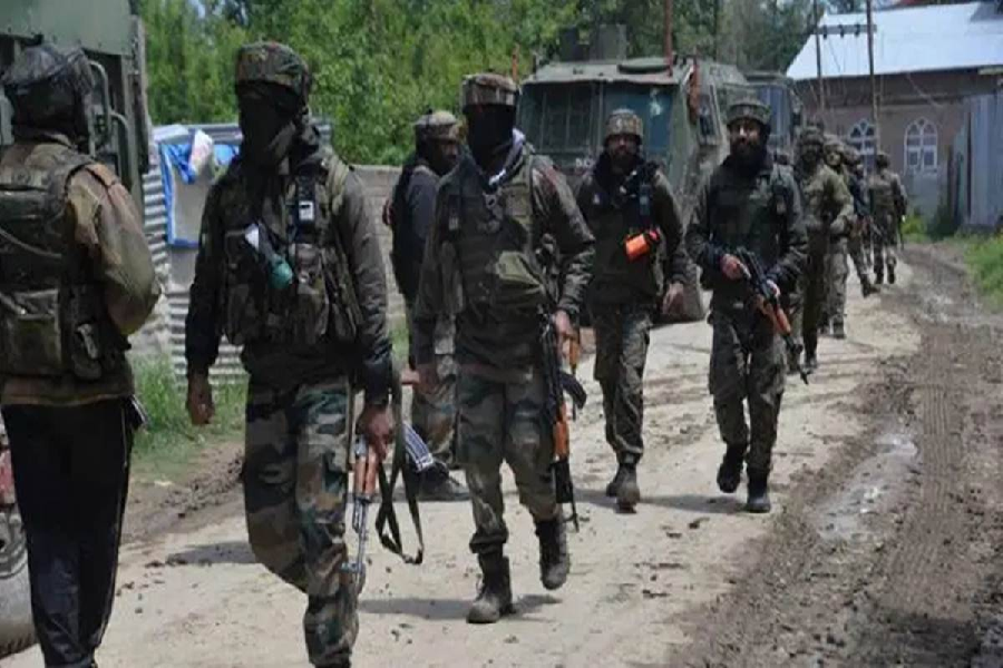शोपियां में सुरक्षाबलों को बड़ी सफलता, 3 खूंखार आतंकी ढेर