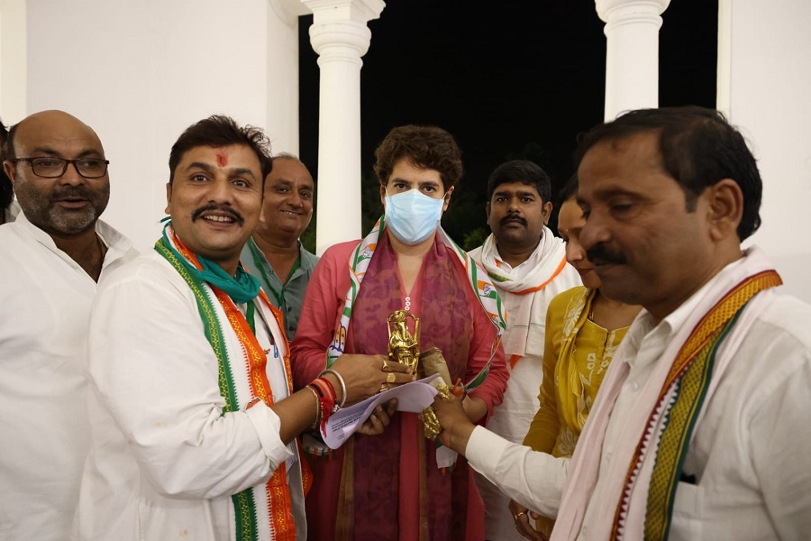 राहुल ने जम्मू में भरी हुंकार