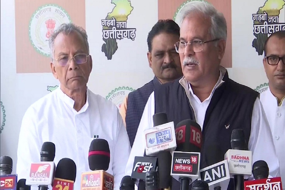 हिमाचल में कांग्रेस को रुझान में पूर्ण बहुमत, छत्तीसगढ़ के सीएम बोले – भाजपा कुछ
भी कर सकती है