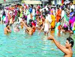 आषाढ़ अमावस्या पर नर्मदा में स्नान-दान से दूर होता है पितृदोष - image