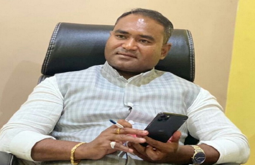 झीरम हमला: महेंद्र कर्मा के बेटे ने खड़े किए सवाल, कहा- मंत्री लखमा का होना
चाहिए नार्को टेस्ट