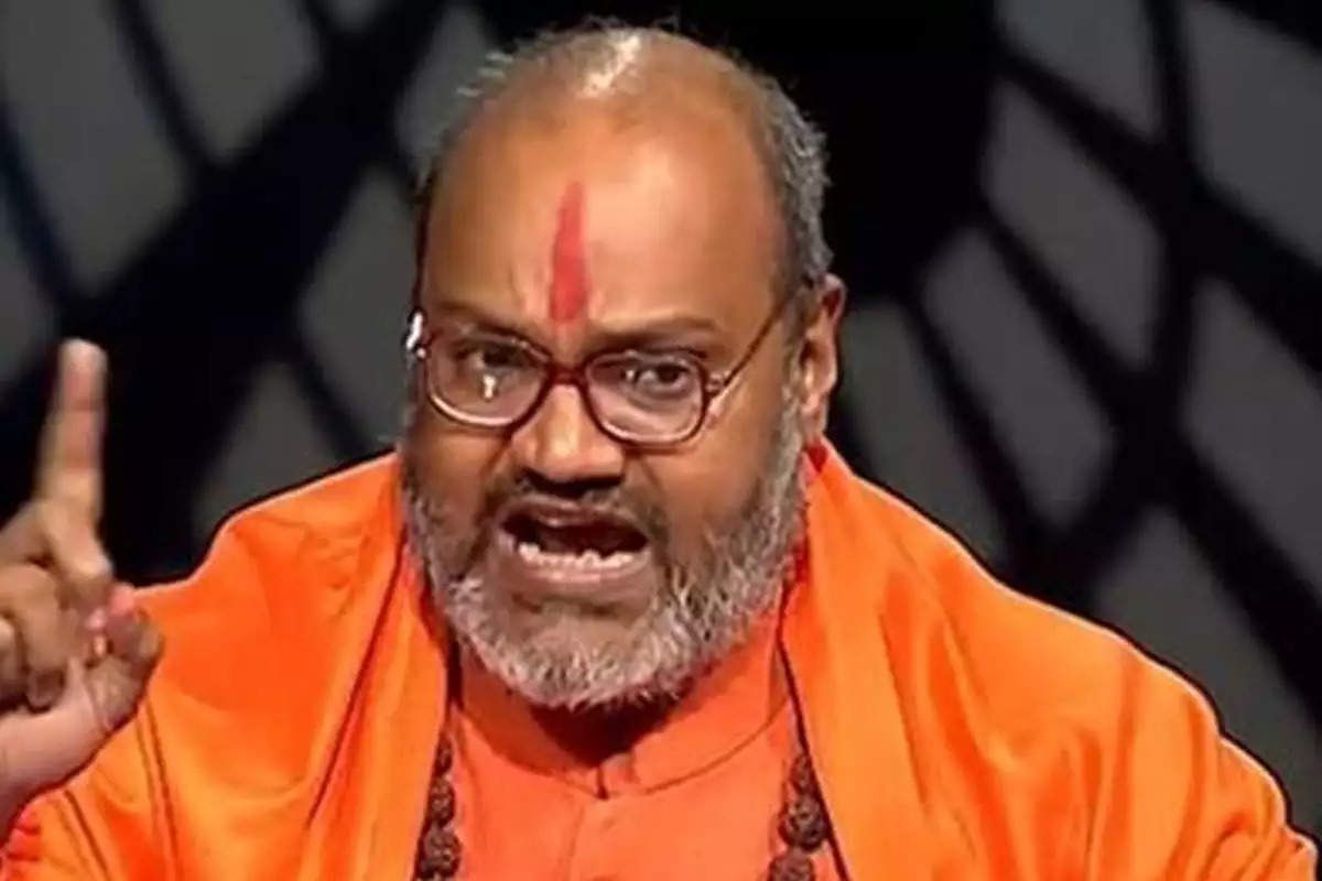 यति नरसिंहानंद का विवादित बयान, बोले-सनातन धर्म खतरे में, जिंदा रहने के लिए
जनसंख्या बढ़ाने पर ध्यान दें हिंदू