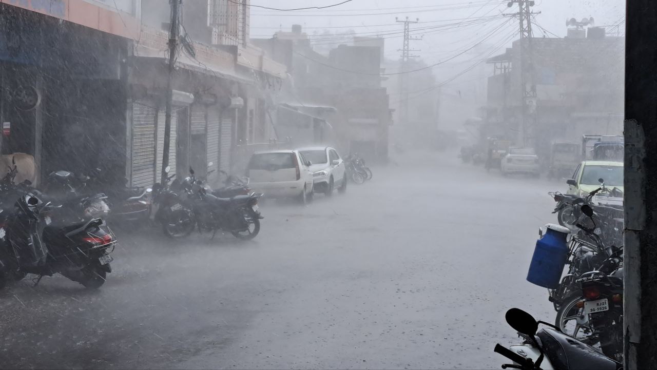 वीडियो में दे खिए, नागौर में तूफानी बारिश का नजारा