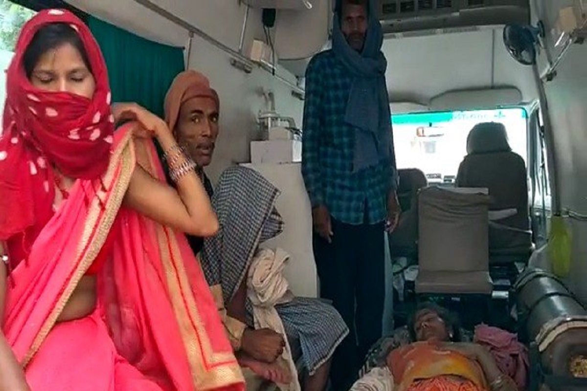 Sonbhadra video: बभनी गांव में नदी किनारे गयी महिला पर मगरमच्छ ने किया हमला,
हालत गंभीर
