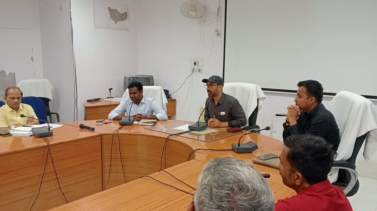 sidhi: लगातार सडक़ हादसों के बाद जिम्मेदारों को आई सुध