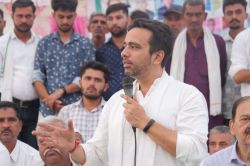 जयंत चौधरी ने फिर किया कांग्रेस को साथ लेने का इशारा, बोले- सच को तो नकार नहीं
सकते - image