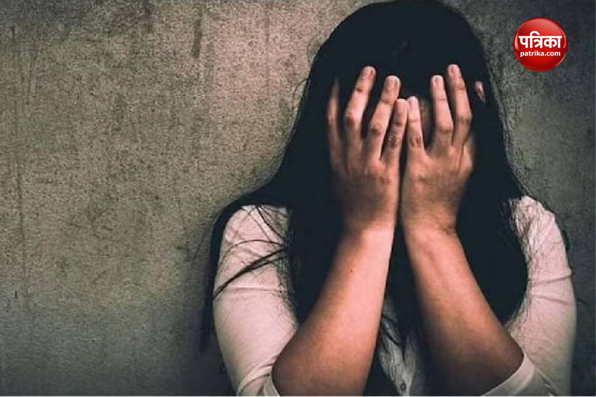 Mirzapur News : चचेरी भाभी से प्रेम और संबंधों के बाद सिपाही की निकलने वाली थी
बरात, तभी आ गई पुलिस, अब…