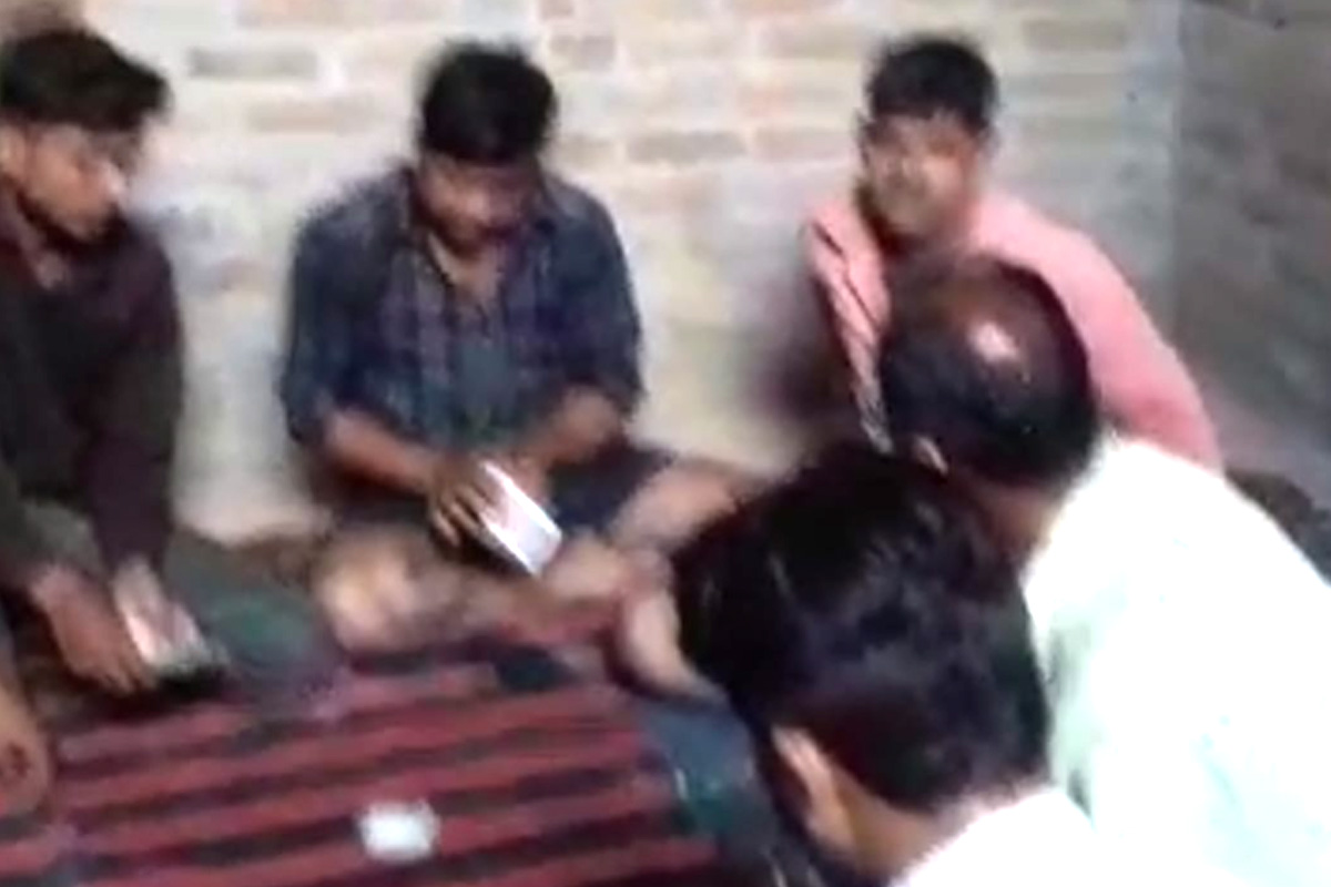 Video : BJP नेता के घर चल रहा था जुए का अड्डा, जिला मंत्री सहित 6 जुआरी गिरफ्तार