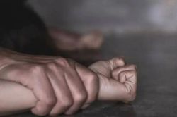 रिश्तेदार की हवस का शिकार बनी नाबालिग, 15 साल की उम्र में बेटे को दिया जन्म - image