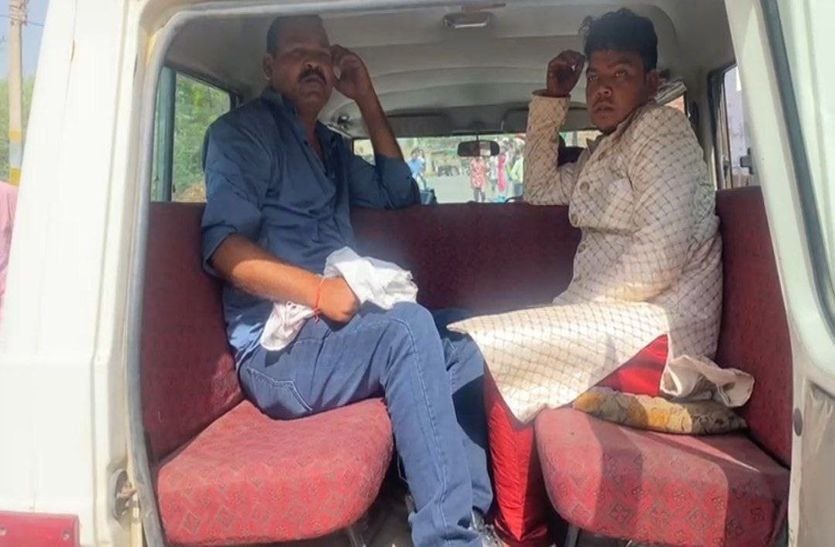 VIDEO…दूल्हे ने मांगी बाइक, दुल्हन ने हवालात में पहुंचाई बारात