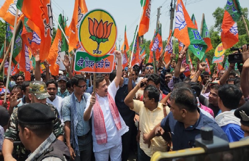 west bengal-116 उम्मीदवारों के साथ शुभेंदु पहुंचे बीडीओ कार्यालय
