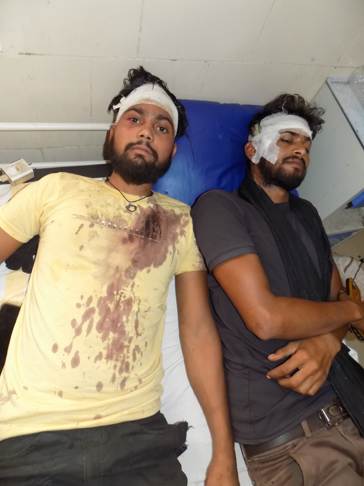Video Story: सब्जी मंडी में हुआ विवाद, आरोपियों ने दो युवकों का रॉड से फोड़ दिया
सिर