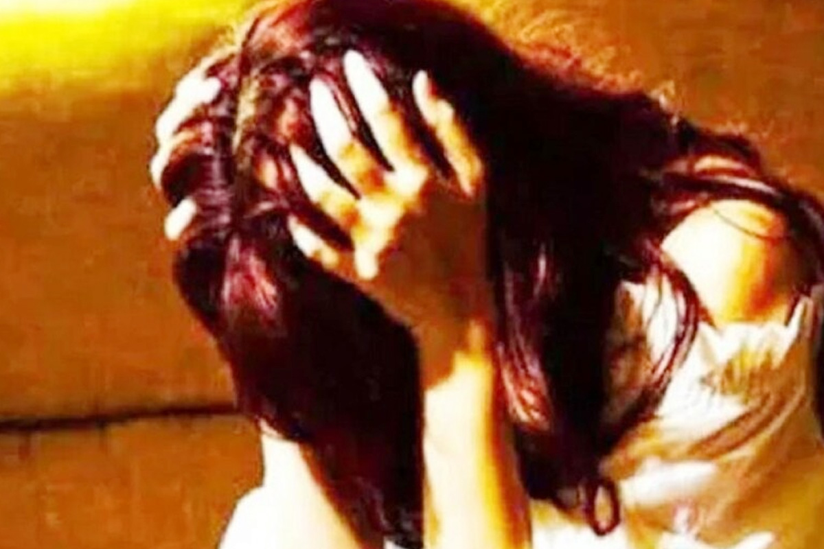 चुपचाप घर से भागी, प्रेमी के साथ रहने लगी, साथ में काम करने वालों ने सामूहिक
दुष्कर्म किया