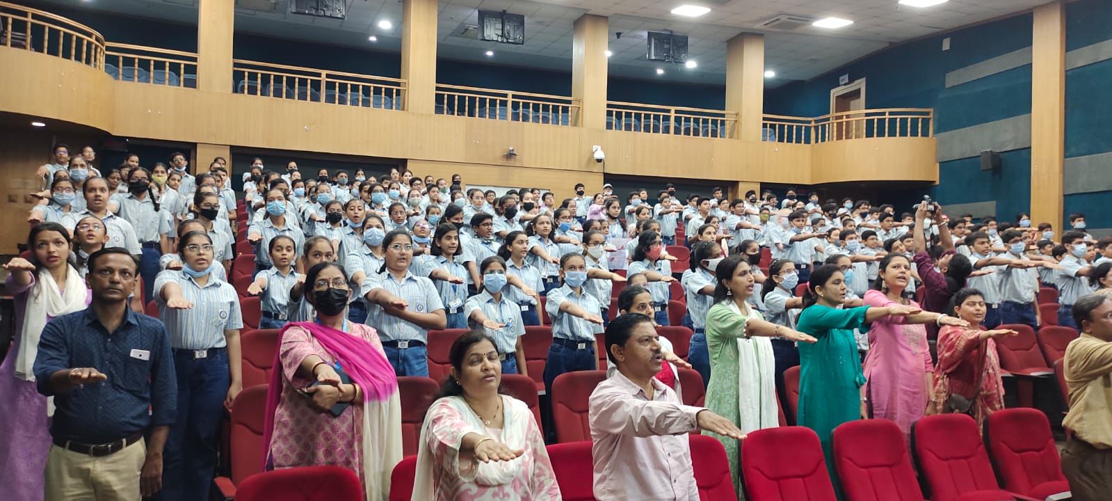Video…. अहमदाबाद: सिविल अस्पताल में रक्तदान कर मनाया विश्व रक्तदाता दिवस