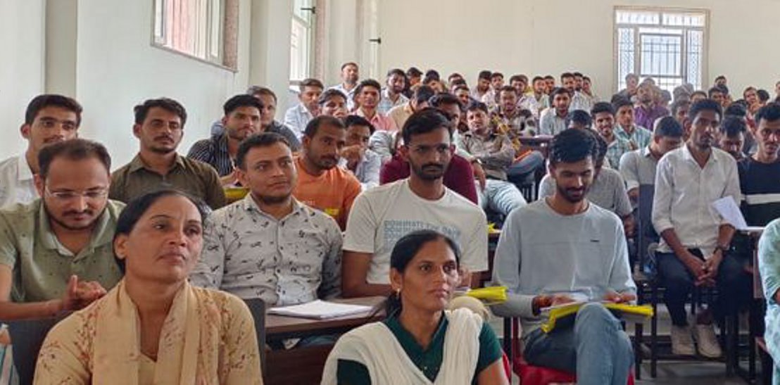 नवनियुक्त ग्राम विकास अधिकारियों ने ली तंबाकू मुक्त बांसवाड़ा की शपथ