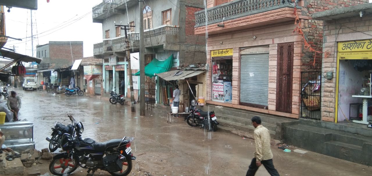 Bipperjoy Storm: बिपरजॉय ने किया बाड़मेर में प्रवेश, चालीस-पचास की स्पीड से चलीं
हवाएं