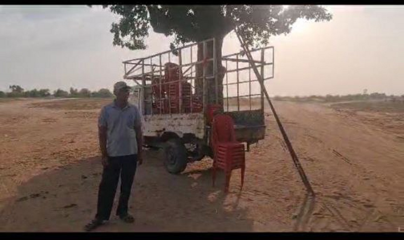 Video Story -पकरिया में तीन घंटे आदिवासी समुदाय के बीच रहेंगे मोदी, साथ में भोजन
भी करेंगे
