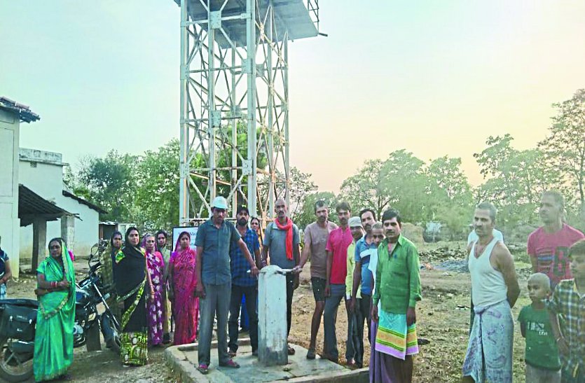 पाइप लाइन कनेक्शन काटने से 120 परिवार के सामने गहराया जल संकट