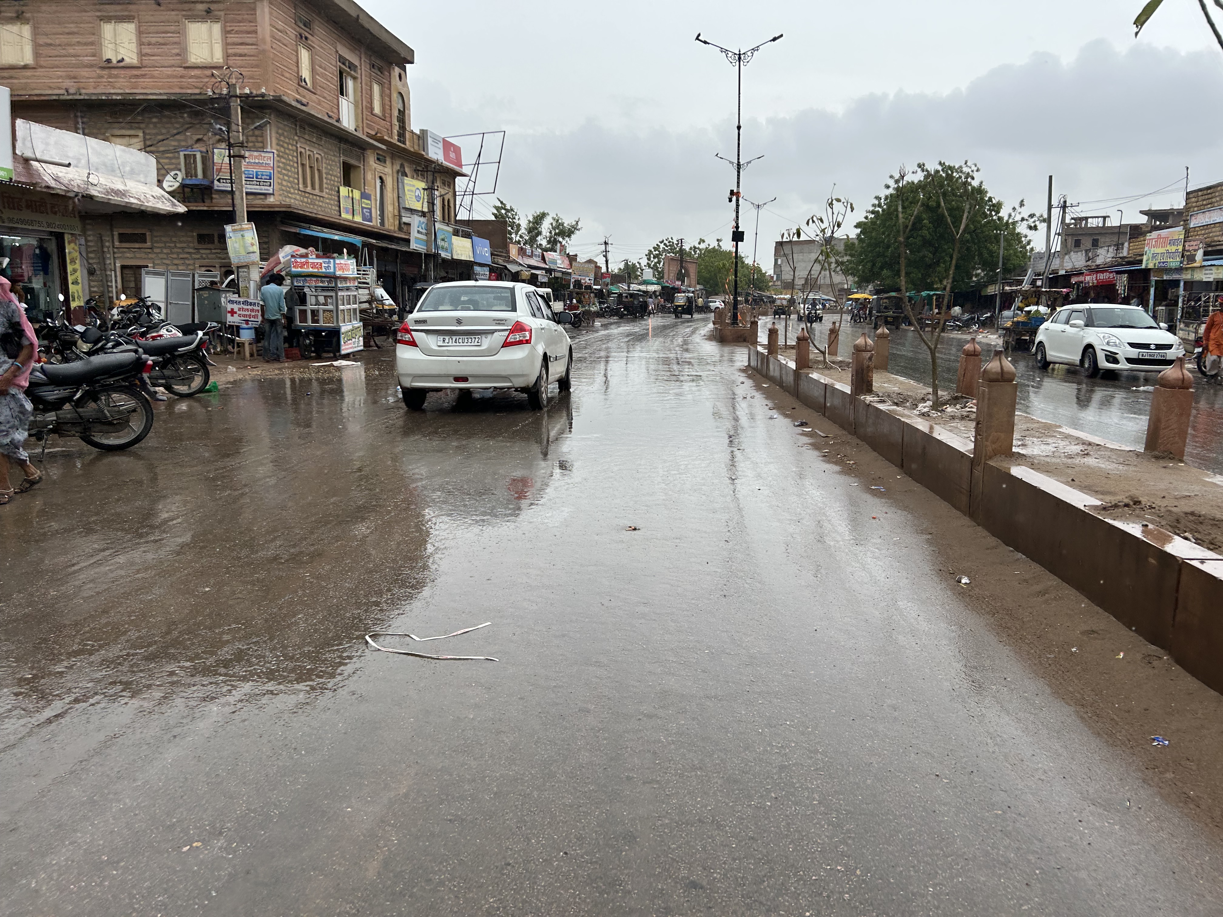 biperjoy update : बिपरजॉय से चला बारिश का दौर, मौसम हुआ सुहावना