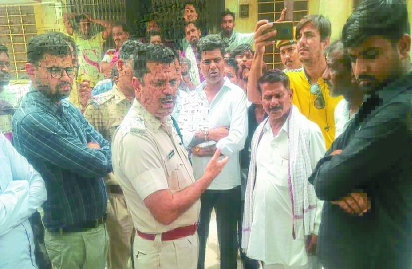 नियम दरकिनार: सीधी खुदाई ले गई दो की जान