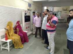 video: रंजिश के चलते रेलवे कर्मचारी की हत्या, सरेआम घोंपा चाकू, दहशत में लोग - image