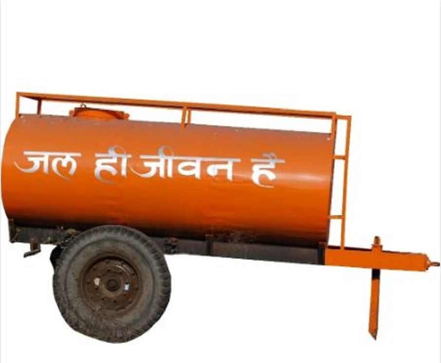गांव में जल सप्लाई करने के लिए मिले पानी के टैंकर हुए गायब