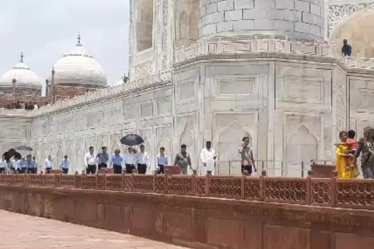 AGRA NEWS: वियतनाम के रक्षामंत्री की सुरक्षा में बड़ी चूक, स्टेगाइड ने घुमाया
ताजमहल