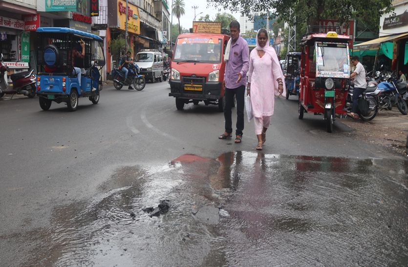 Ajmer… घरों में भर रहा पानी, दुविधा बन गई सीवरेज लाइन की सुविधा