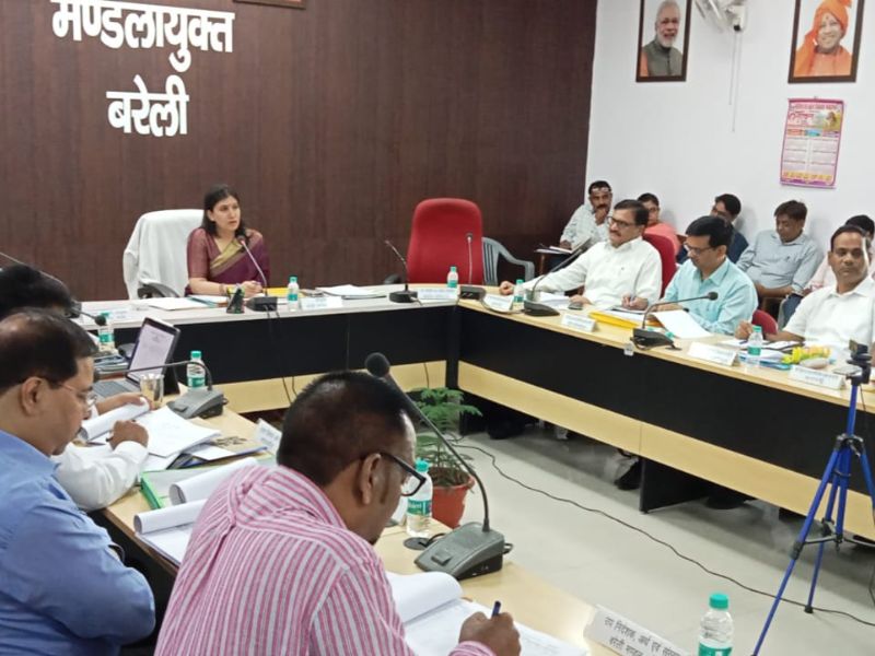 ग्राउंड ब्रेकिंग सेरेमनी : धरातल पर उतरेंगे 700 उद्योग, एक लाख लोगों को मिलेगा
रोजगार, एक्शन में कमिश्नर, उपायुक्त उद्योग की लगाई डांट