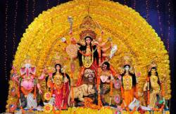 नवरात्रि में माता दुर्गा की प्रिय आरती पढ़ें, जगदंबा हो जाएंगी प्रसन्न - image