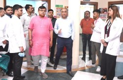कम खर्च में इलाज प्रदान कराना सच्ची सेवा - image