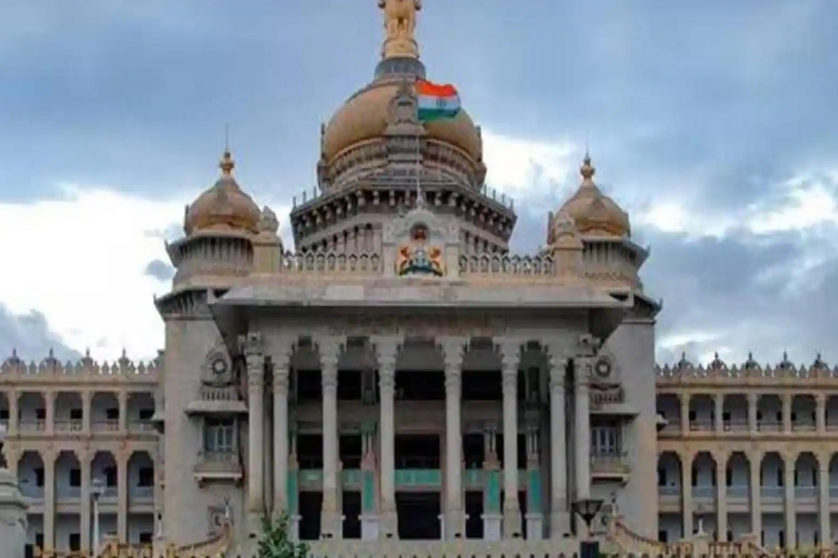 कर्नाटक विधान परिषद उपचुनाव के लिए कांग्रेस ने तीन उम्मीदवारों के नाम का किया
ऐलान