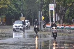 Rain Alert: मेरठ में बारिश शुरू, 29 जिलों में प्री मानसून दिलाएगा गर्मी से राहत,
60-70 की रफ्तार से चलेगी आंधी - image