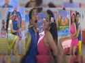 Monalisa और Amrapali के बीच फंसे निरहुआ..पलंग तोड़ किया डांस, शॉर्ट ड्रेस में
हॉट लगी एक्ट्रेस