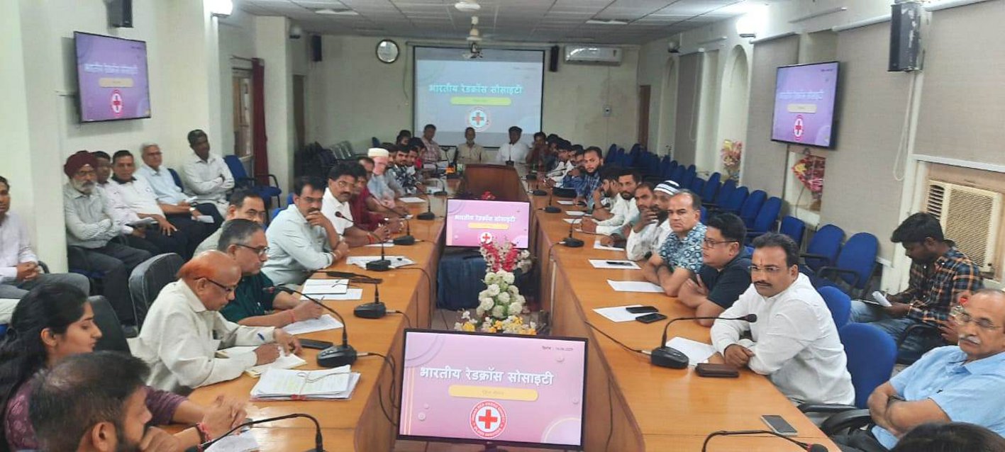 Video News… एक यूनिट रक्तदान से बचाया जा सकता है ४ लोगों का जीवन- कलेक्टर