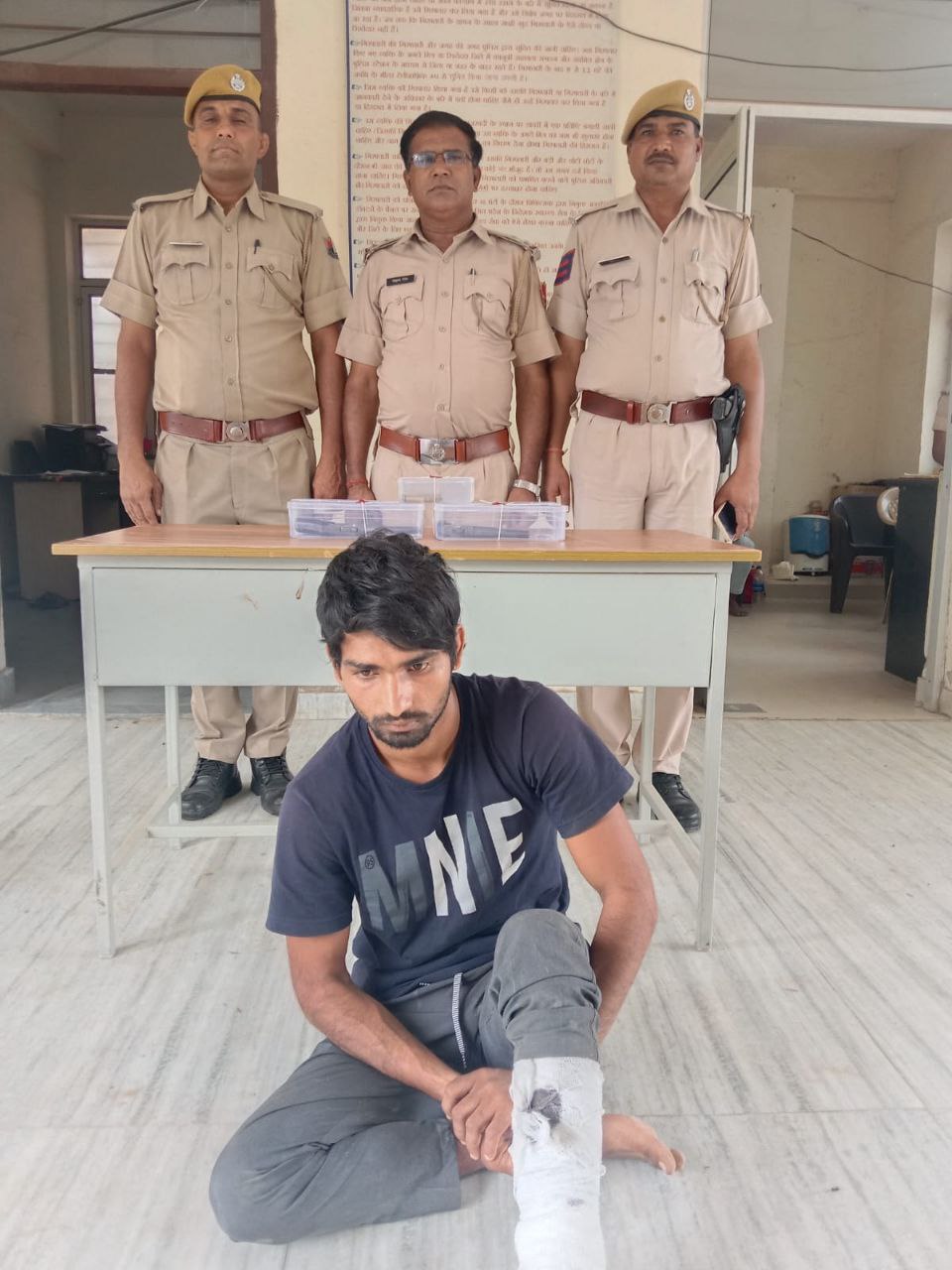 CRIME NEWS: VIDEO वारदात करने से पहले ही धरा गया एमजी गु्रप का इनामी बदमाश