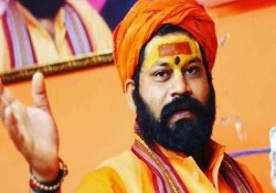 देश भर में आदिपुरुष फ़िल्म का विरोध फिर महंत राजू दास कर रहे समर्थन, जानिए क्या
है गहरा राज - image