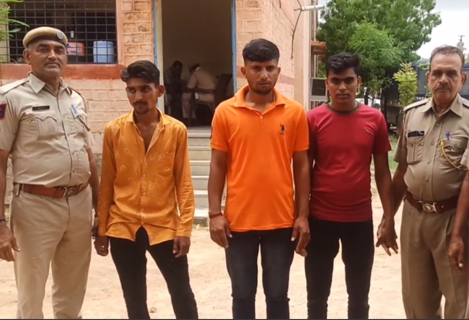 वीडियो : सामूहिक बलात्कार के तीन आरोपियों को आजीवन कारावास की सजा