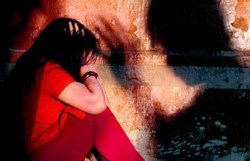7 जन्मों का वादा कर छोड़ा साथ, सालों तक करता रहा दुष्कर्म, जब मन भरा तो किया ये…
FIR दर्ज - image