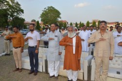 संघ की शरण में सतना कलेक्टर व निगमायुक्त, प्रदेश में मचा बवाल - image