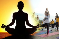YOGA DAY JUNE 21 : शरीर को सुंदर बनाने के अलावा बढ़ती आयु के प्रभाव को भी रोकता
है योग , जानिए योग के चमत्कारिक गुण - image