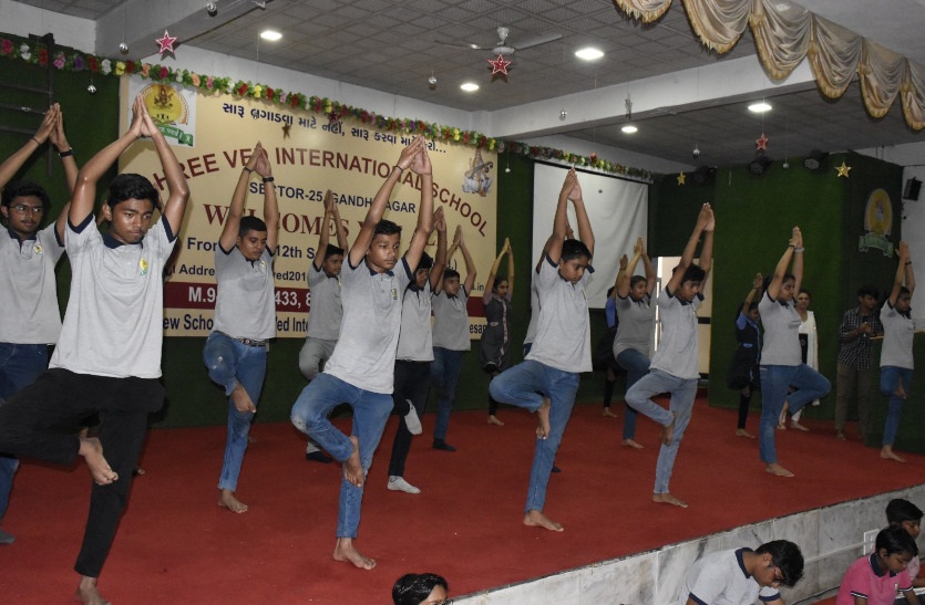 गुजरात के 75 आइकॉनिक स्थलों पर होगा योग