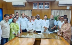 हाथियों का उत्‍पात रोकने रेल ट्रैक की बाड़ लगाने का काम तेज होगा - image