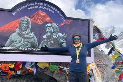 Success Story : राजस्थान की सीए स्वेच्छा सिंघवी ने दुर्गम रास्तों को पार कर फतह
किया एवरेस्ट, जानें इनकी सफलता का राज - image