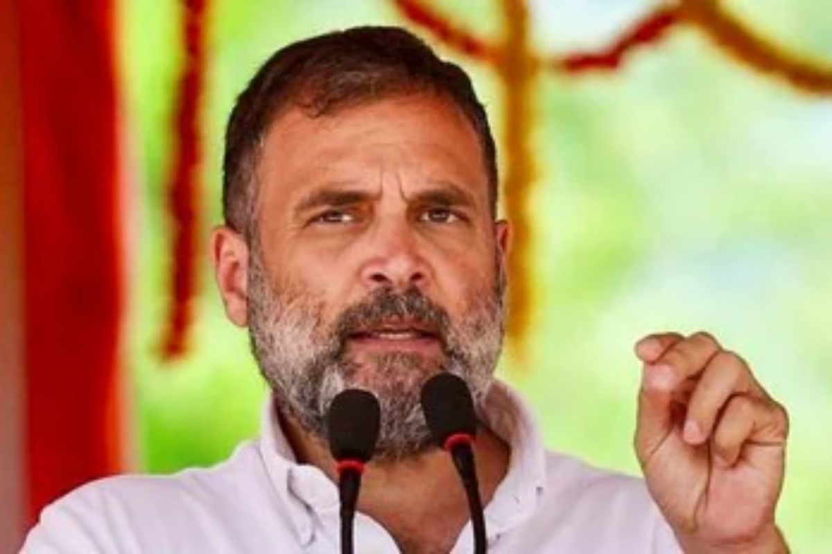 ‘दलितों, OBC समाज, आदिवासियों और अल्पसंख्यकों को न्याय दिलाना देशभक्ति है,
नरेंद्र मोदी इससे ही घबरा रहे हैं’- राहुल गांधी - image