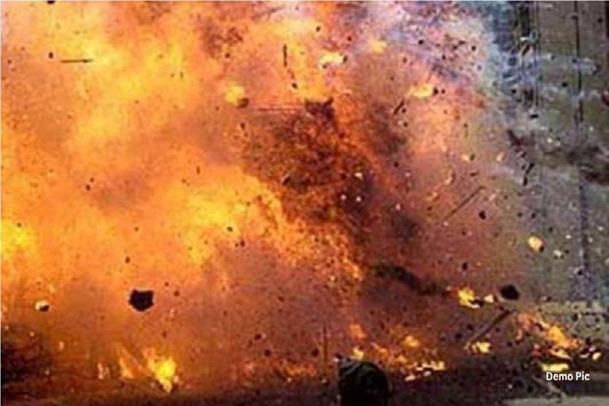 Bastar Voting Breaking: बीजापुर ब्लास्ट में CRPF के जवान शहीद, UBGL सेल के फटने
से हुआ था बड़ा धमाका - image