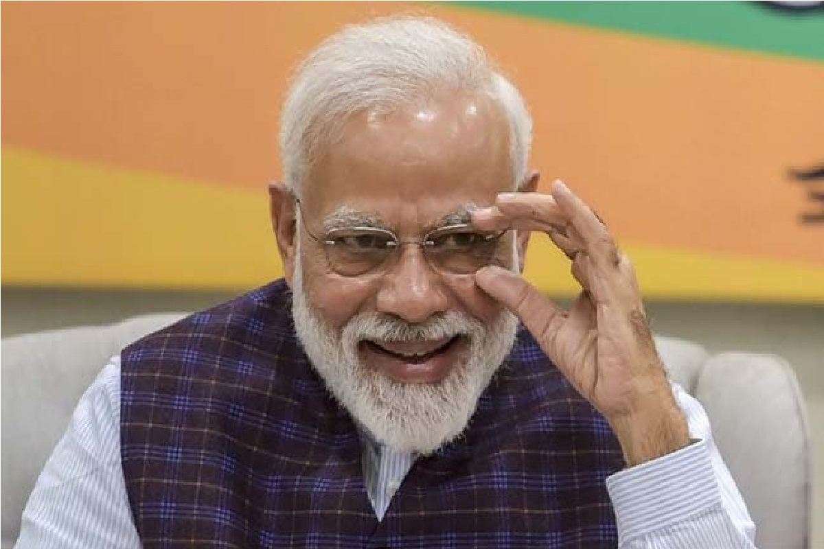 जिस सीट पर उतरे 18 प्रत्याशी वहां आएंगे मोदी, दो लोगों ने छोड़ा मैदान, PM के आने
से पहले बना भगवा माहौल - image