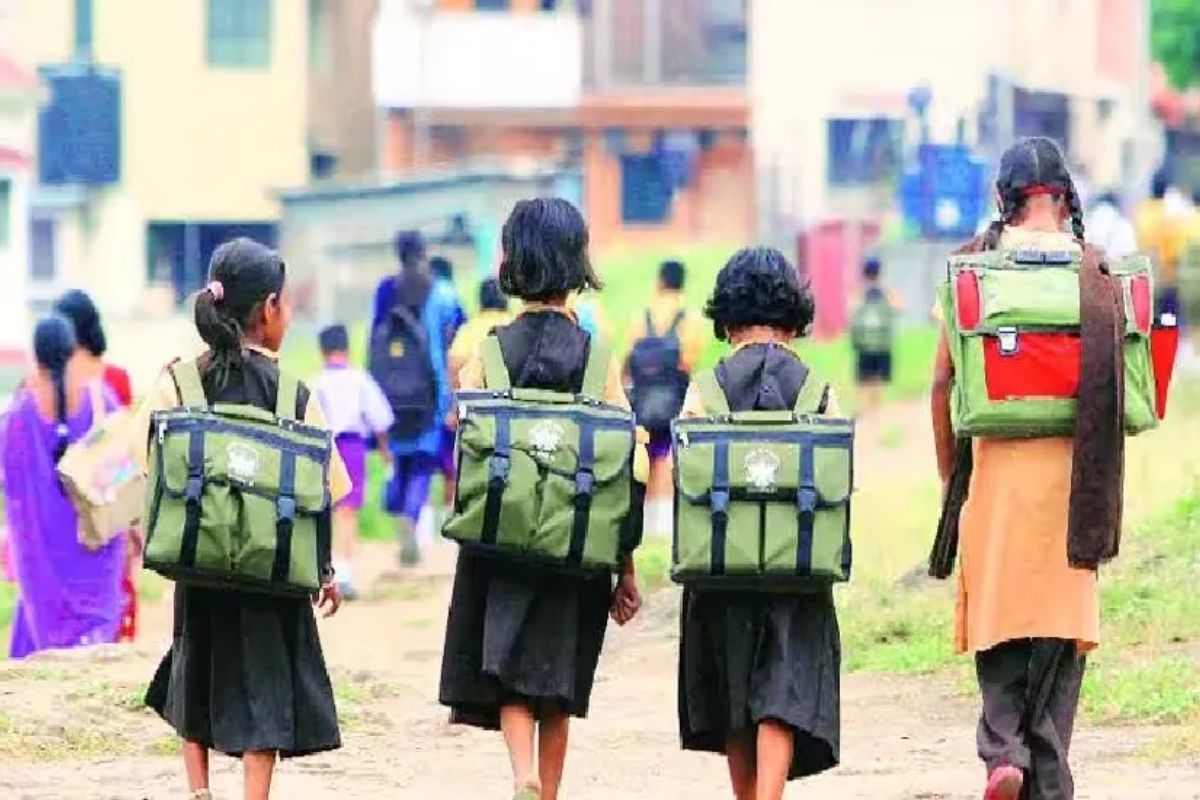 Good News: महात्मा गांधी इंग्लिश मीडियम स्कूलों में एडमिशन को लेकर बड़ा अपडेट,
इस तारीख से कर सकेंगे आवेदन