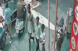 अगले दिन जानी थी बेटे की बारात, पिता के साथ जो हुआ वो भगवान किसी के साथ ना करे - image