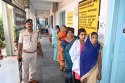 लोकसभा चुनाव 2024: पहले चरण की वोटिंग, जबलपुर में गजब का उत्साह, एक अधिकारी
निलंबित- देखें वीडियो